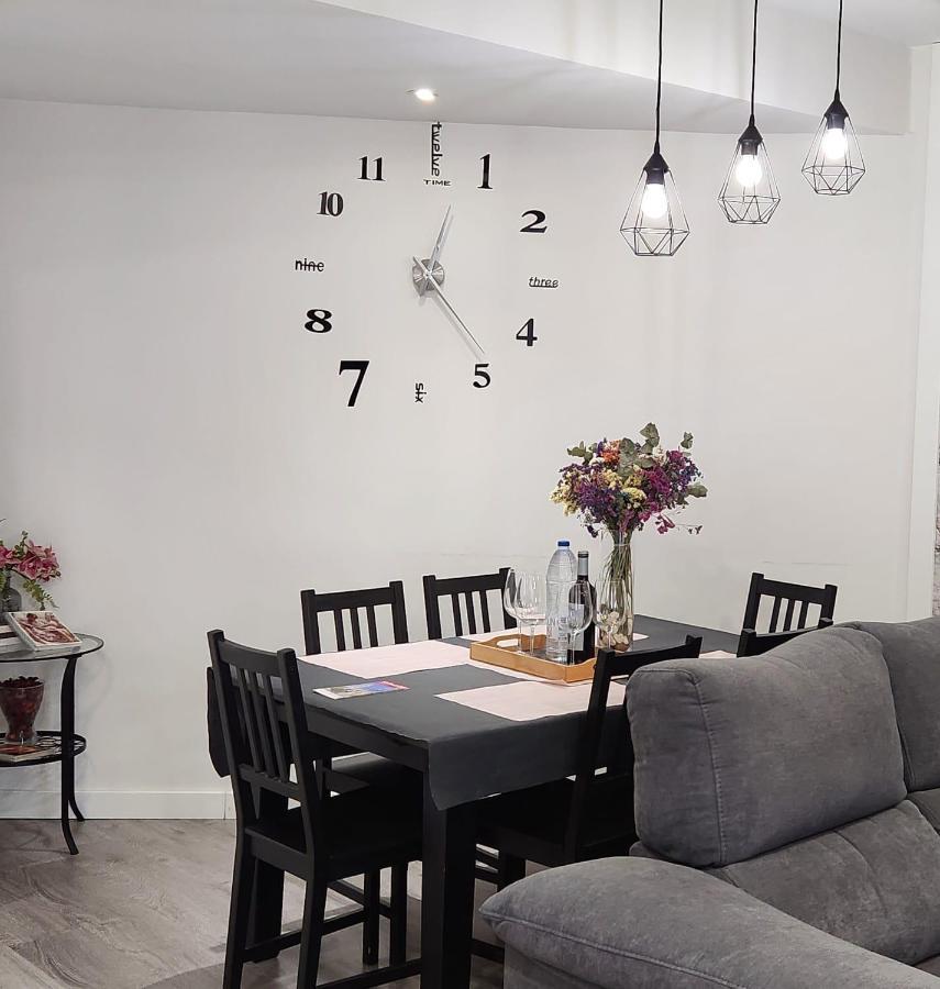 Apartamento Paula Валадоид Екстериор снимка